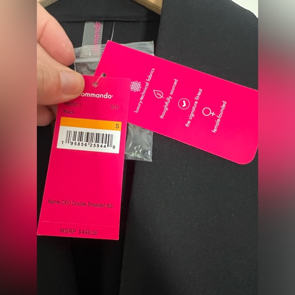 New! COMMANDO Lux Anti Wrinkle Neoprene CEO Double Breasted Blazer Black Small - Picture 11 of 15